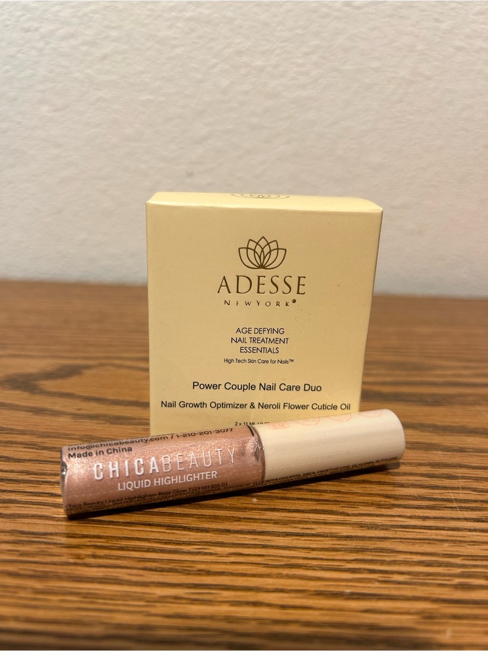 CHICABEAUTY Liquid Highlighter - Rose Gold Radiance/ADESSE Nail Treatment